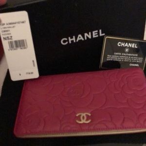 Chanel wallet - new with tags.